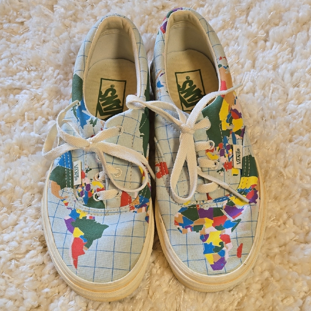 Vans World Map Sneakers - Multicolor size 7 womens